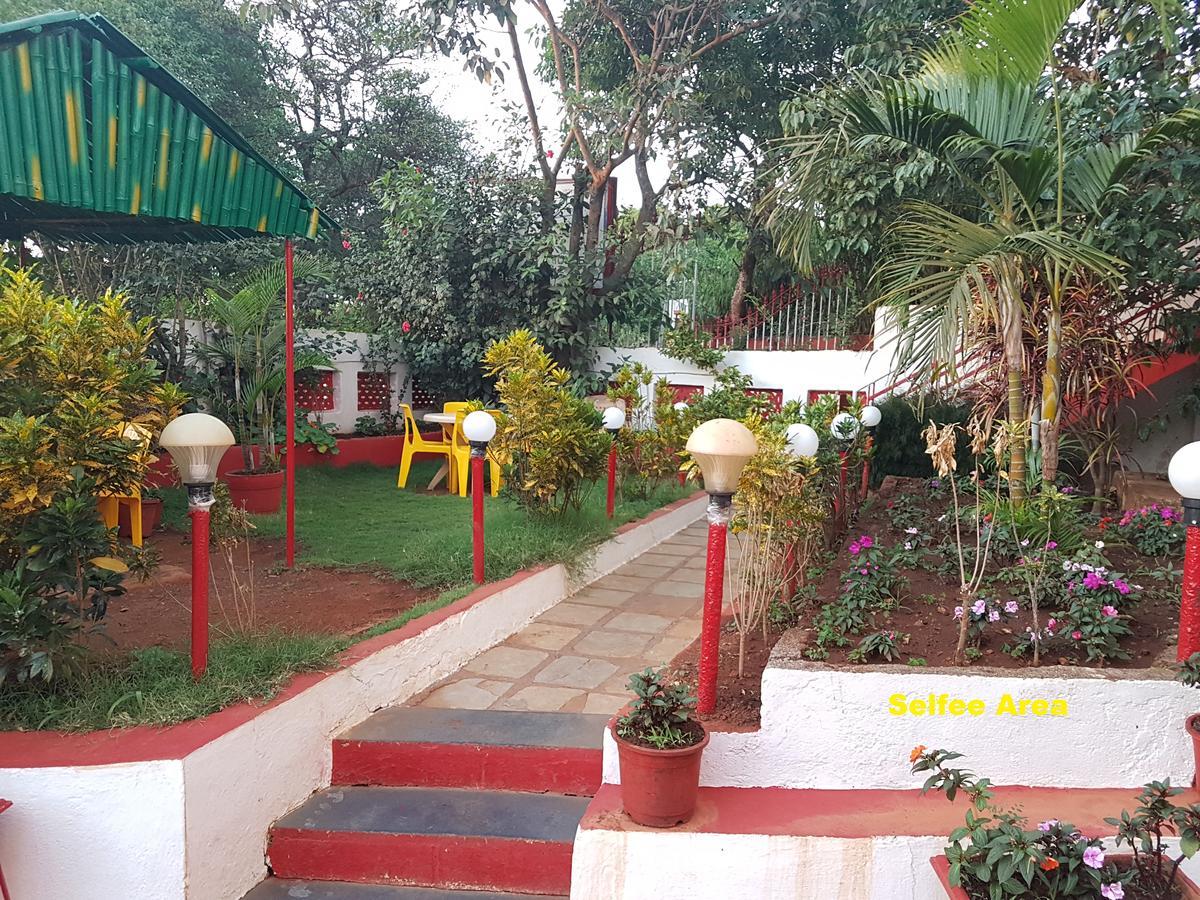 Hotel Stone House Mahābaleshwar Exterior foto