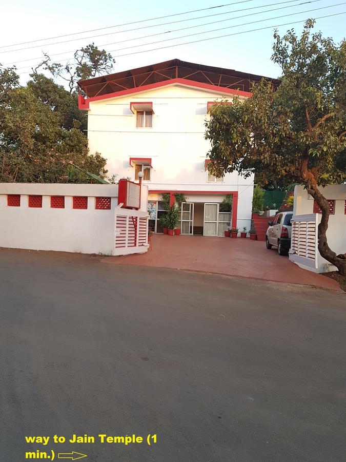 Hotel Stone House Mahābaleshwar Exterior foto